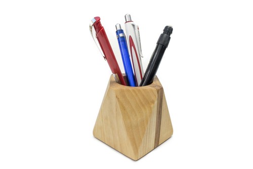 Stiftebecher aus holz - stiftebecher,
